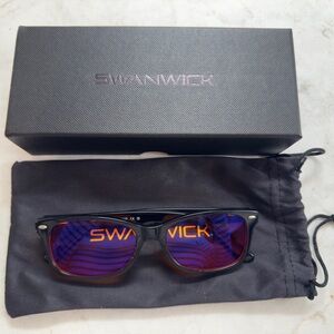 Classic Night Swannies